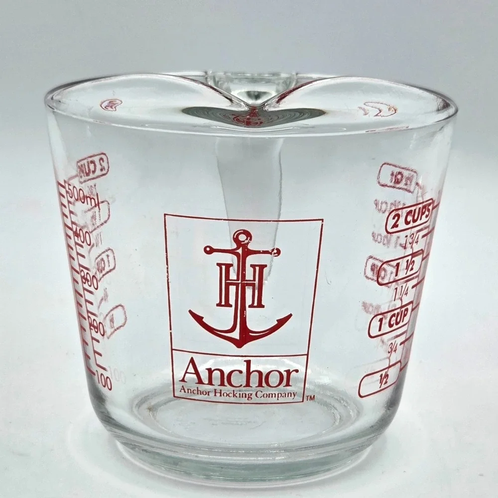 Anchor Hocking 2 Cup 1 Pint 16 oz Measuring Cup Pitcher Glass Red Lettering VTG